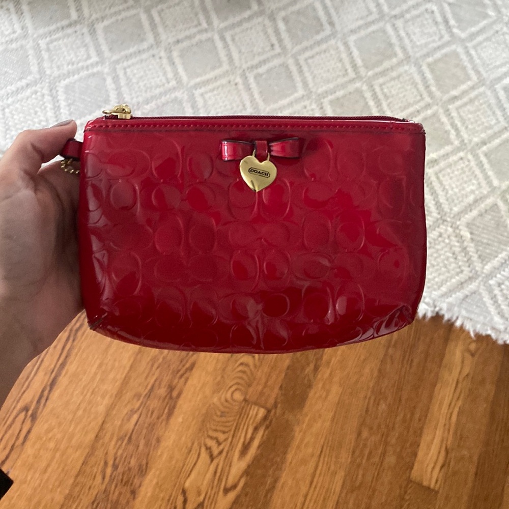 Vintage heart coach wristlet